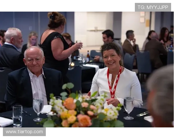 聚焦企业家日常工作挑战与机遇探讨：从创新思维到战略执行的全面解析